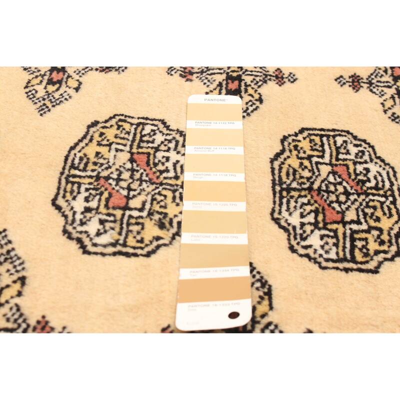 ECARPETGALLERY Hand-knotted Peshawar Bokhara Beige Wool Rug - 4'7 x 6'8