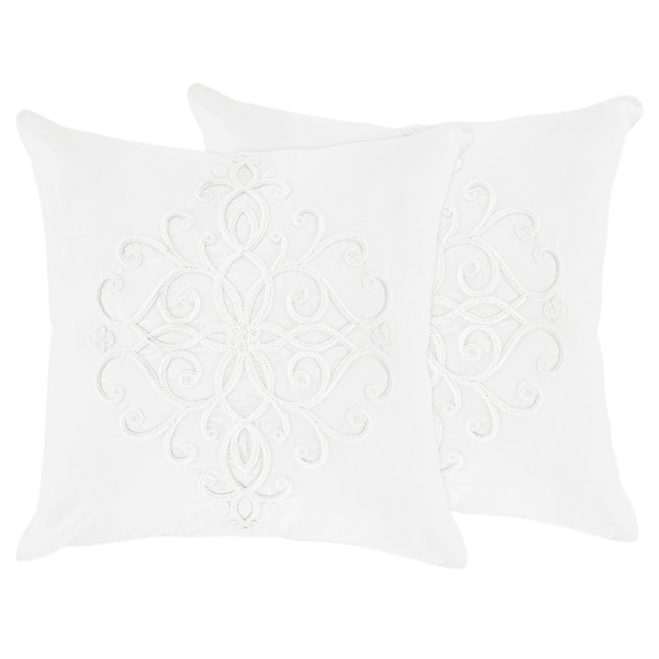 https://ak1.ostkcdn.com/images/products/is/images/direct/b3384ac84386af33f8a05a8605d7bd4ccd7125b9/White-Boho-Bohemian-18in-Decorative-Accent-Throw-Pillows-%28Set-of-2%29---Solid-Color-Shabby-Chic-Princess-Luxurious-Luxury-Elegant.jpg?impolicy=medium