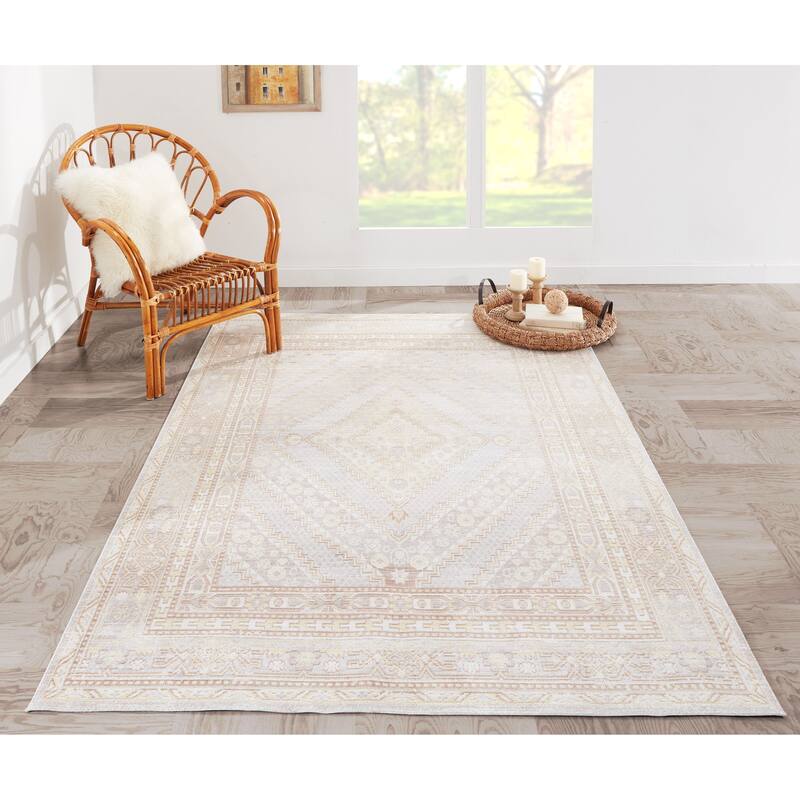Momeni Isabella Polyester Traditional Geometric Area Rug
