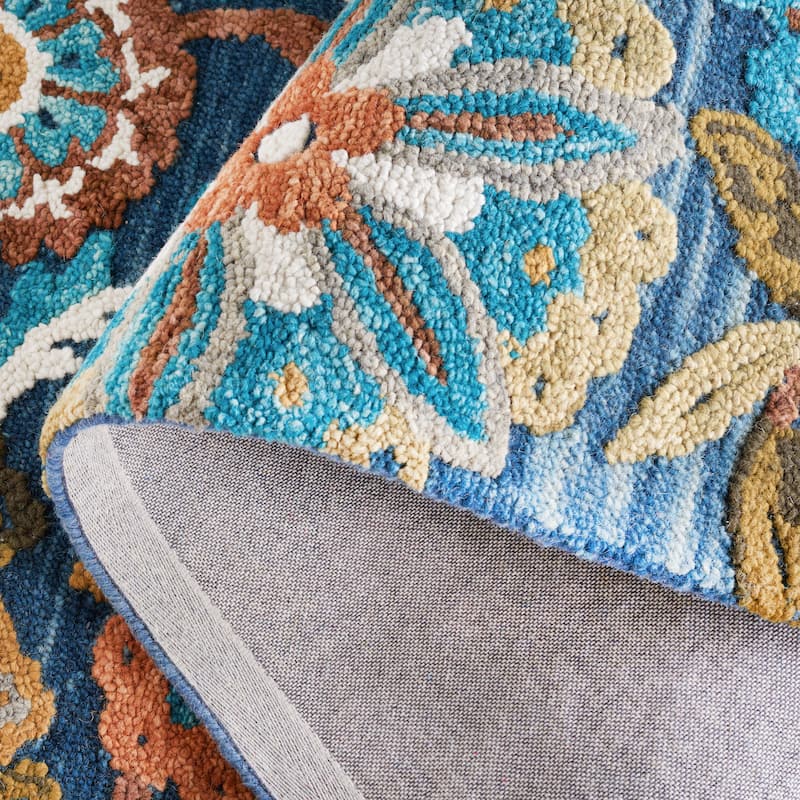 SAFAVIEH Handmade Blossom Liselore French Country Wool Rug