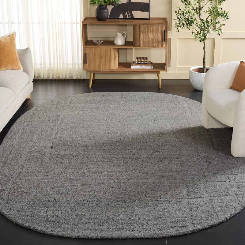 SAFAVIEH Hand-Tufted Harvest Sami Patterned Wool Rug - Grey - 8' x 10' Oval