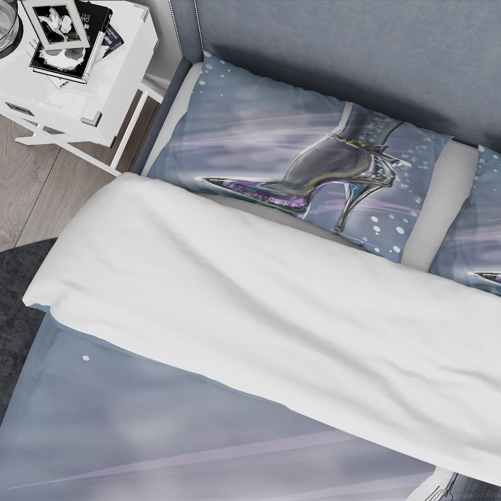 Designart 'Shiny Shoe High Heeled Stiletto With Glitter' Modern Duvet