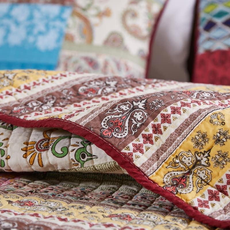 Greenland Home Fashions Bohemian Dream 100% Cotton Authentic Patchwork Reversible Quilt Set