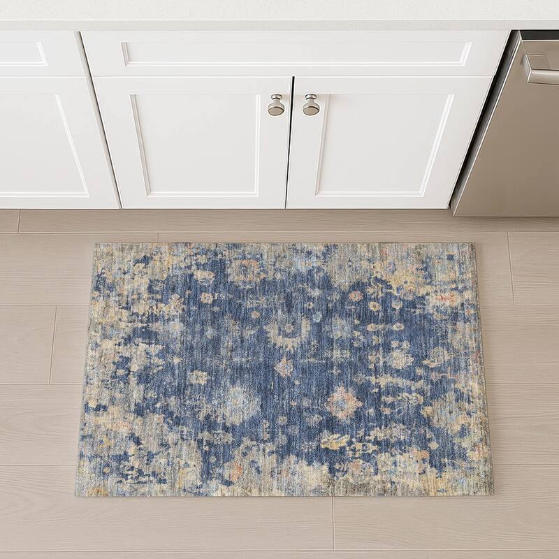 Machine Washable Indoor/ Outdoor Vintage Traditional Chantille Rug