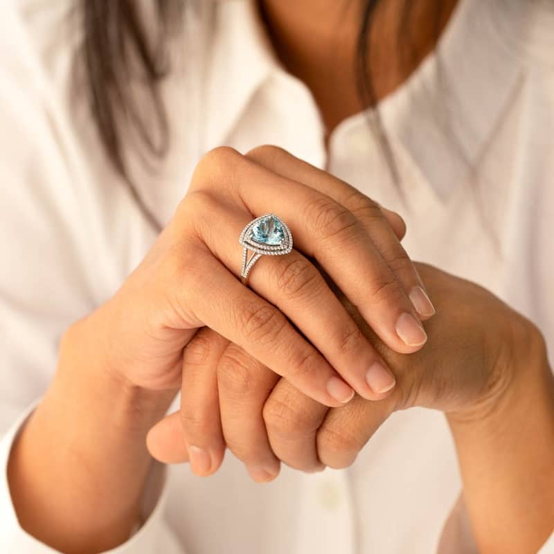 IGI Certified 3 ct Aquamarine and Diamond Ring in 14k White Gold