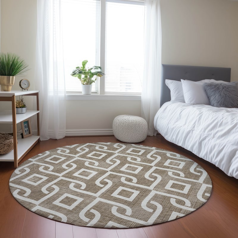 Machine Washable Indoor/ Outdoor Chantille Trellis Scroll Rug - Brown - 8' x 8'