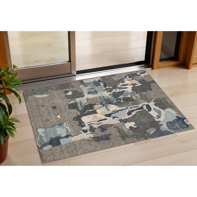 HomeRoots Abstract Transitional Rectangle Outdoor Rug - 3' x 5'