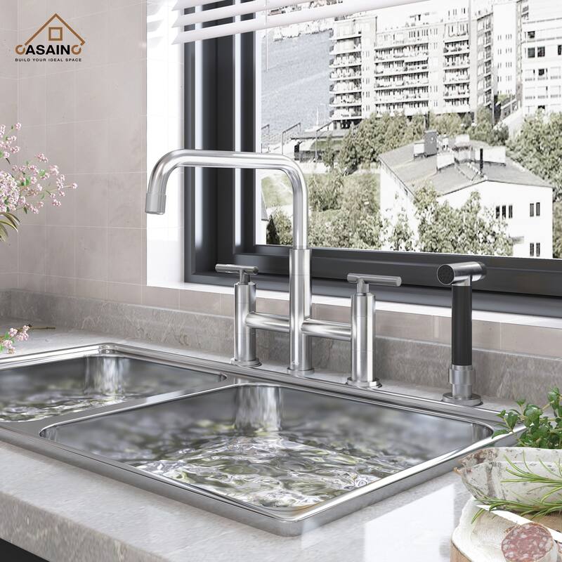Pull-Out Side Sprayer Kitchen Faucet