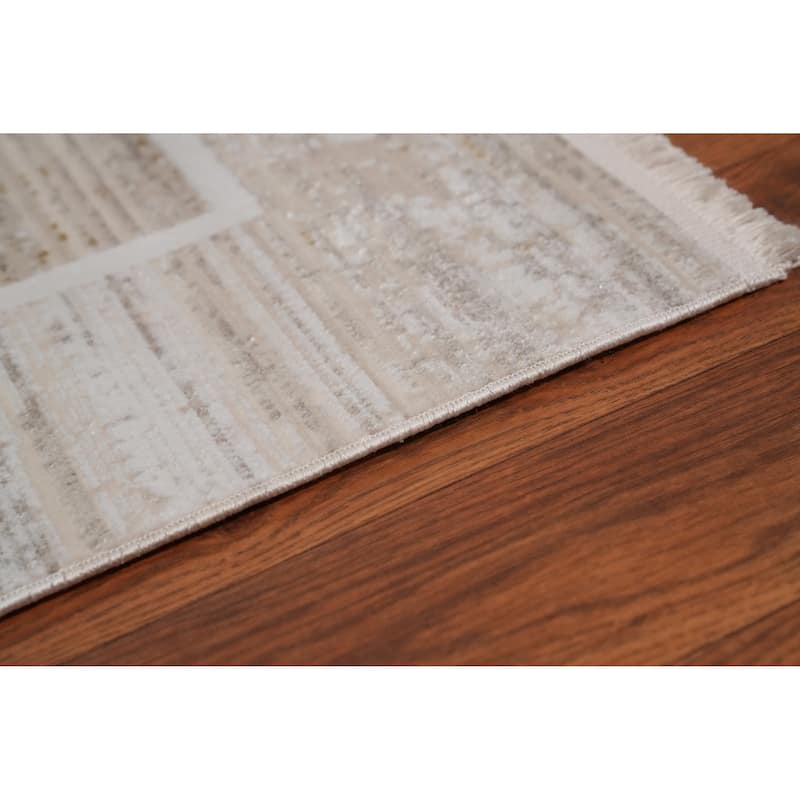 Machine Made Oriental Polyester Carpet Geometric Beige & Ivories Distressed Area Rug - 7' 5'' X 5' 2''
