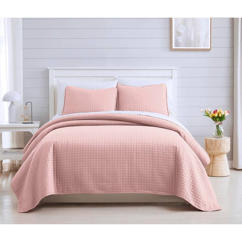 Oversized Solid 3-piece Quilt Set by Southshore Fine Linens - Pink - Full - Queen