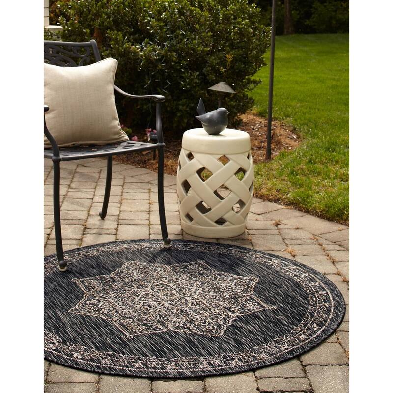 Outdoor Nirie Collection Area Rug