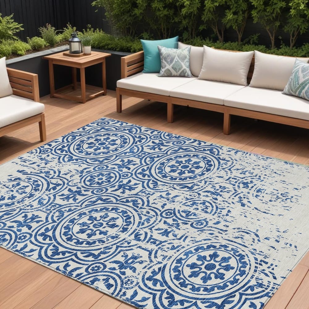 HomeRoots Medallion Transitional Rectangle Outdoor Rug