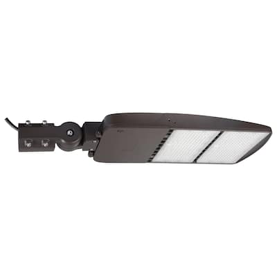 LED Area Light Type III 300W Bronze Finish 5000K 120-277V
