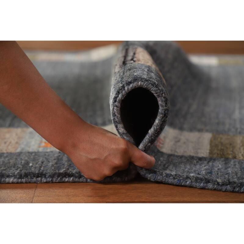 Hand Knotted Oriental 100% Wool Carpet Tribal Tribal Greys & Charcoal Gabbeh Area Rug - 6' 9'' X 4' 8''