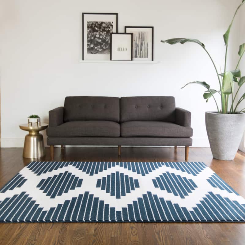 Carson Carrington Salsaker Geometric Area Rug