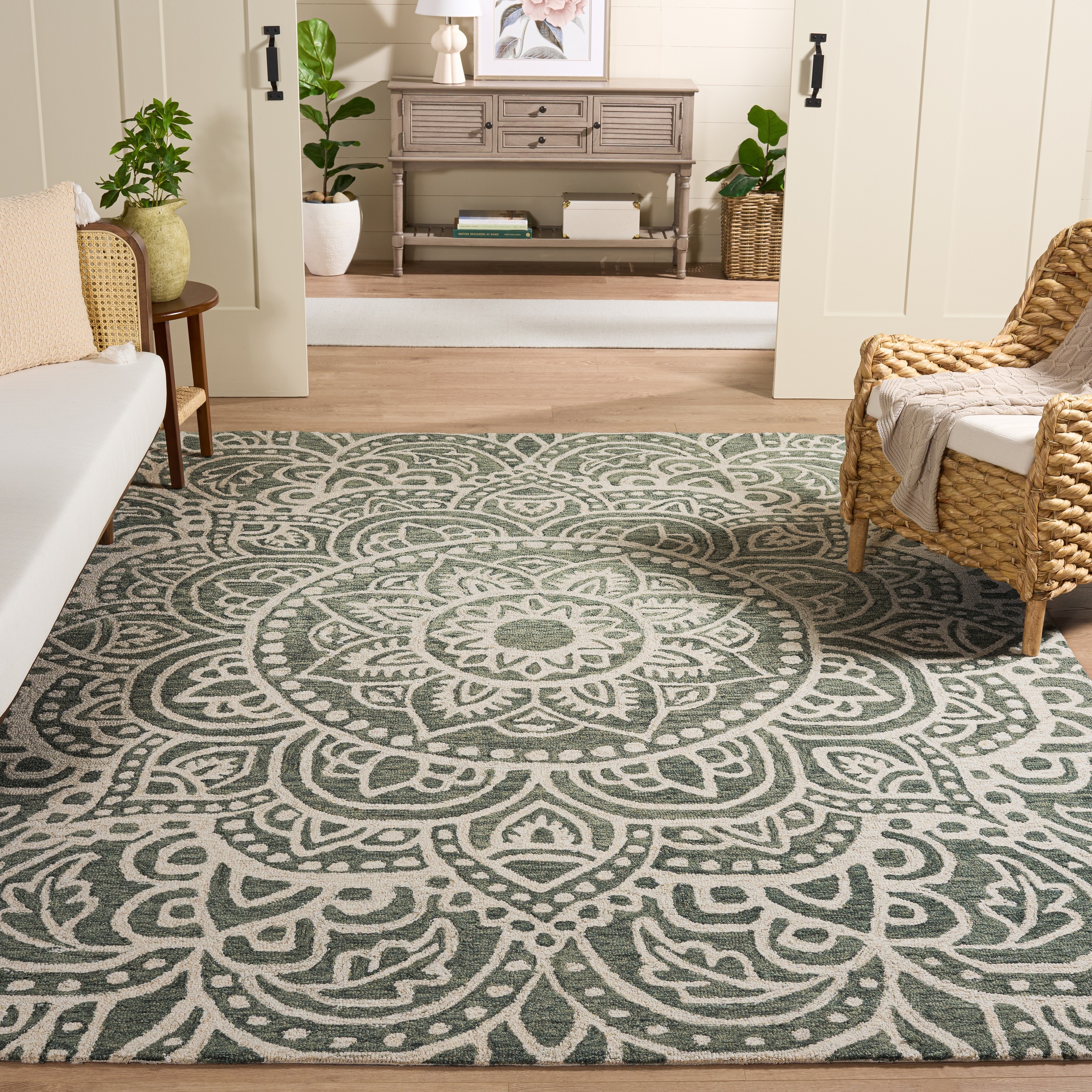 SAFAVIEH Handmade Metro Ehtel Wool Rug