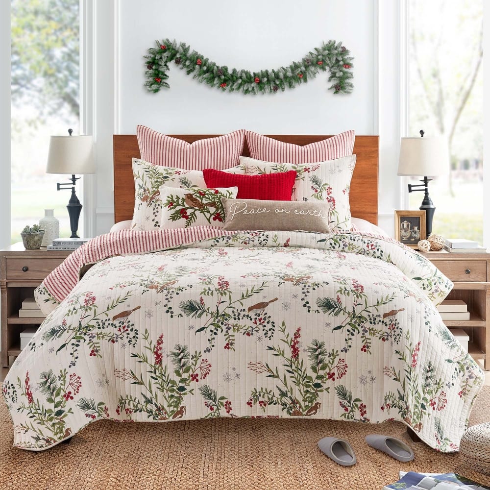 Winterberry Forest Full/Queen Quilt Set - Levtex Home
