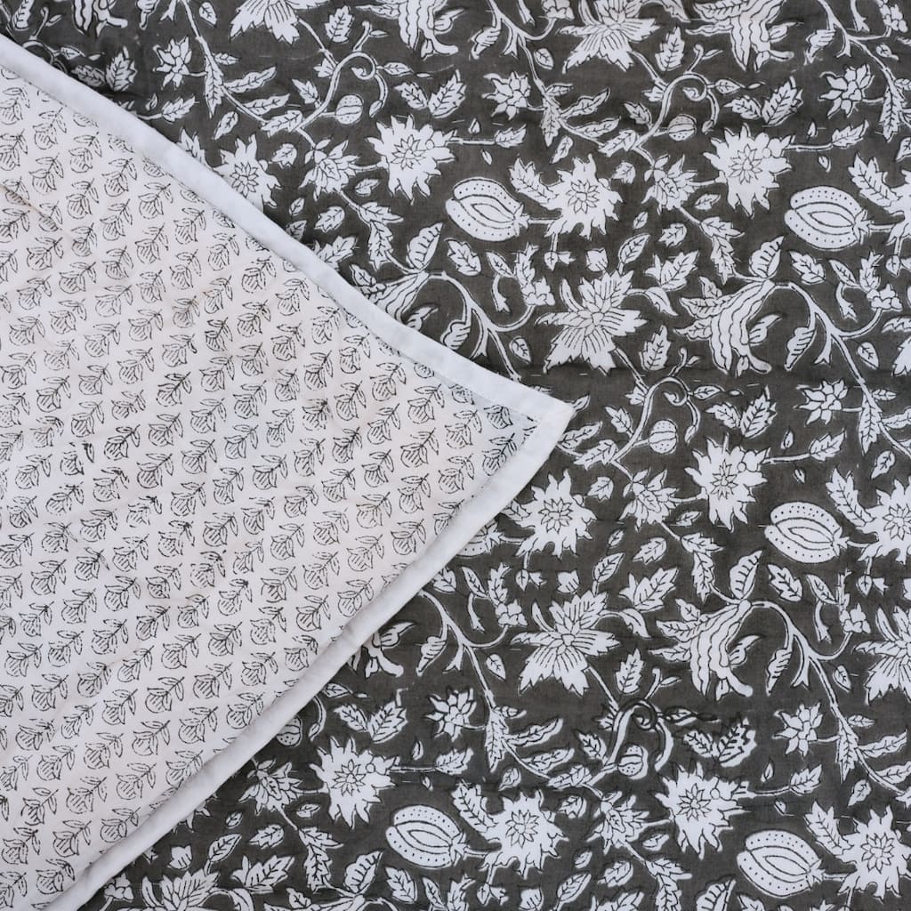 Fabdivine Bohemian Hand Block Print Cotton Quilt - Gray White Floral Reversible Ethnic Bedding for Bedroom, Manikarnika Tarangni