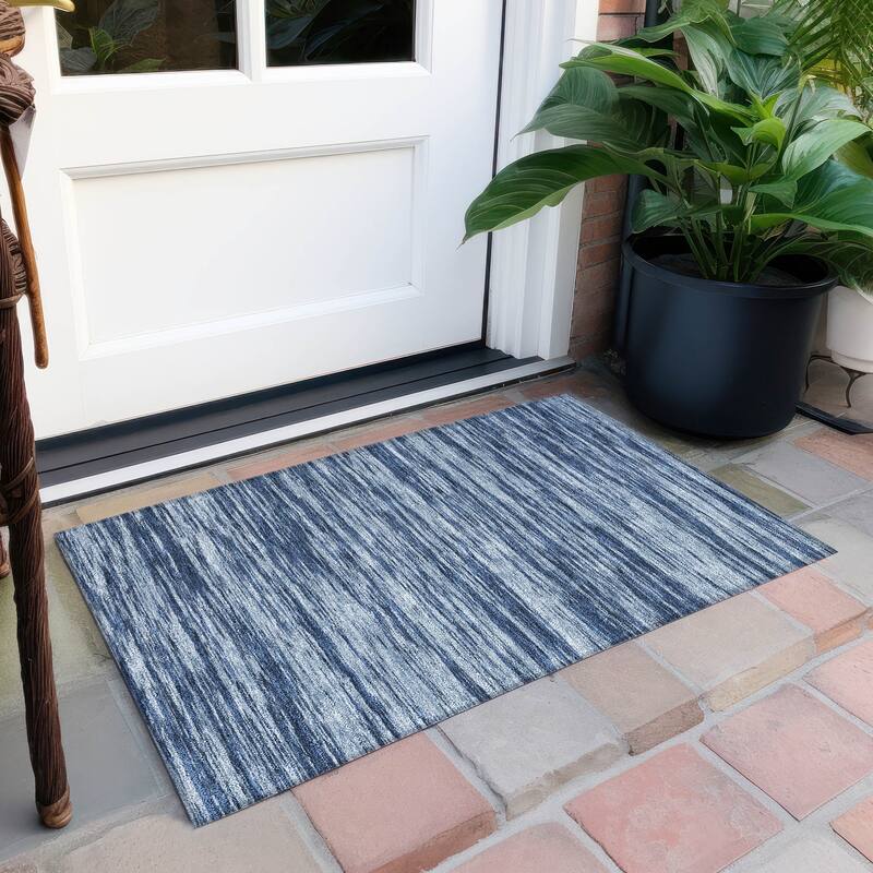 Machine Washable Indoor/ Outdoor Casual Ombre Chantille Rug - Blue - 1'8" x 2'6"