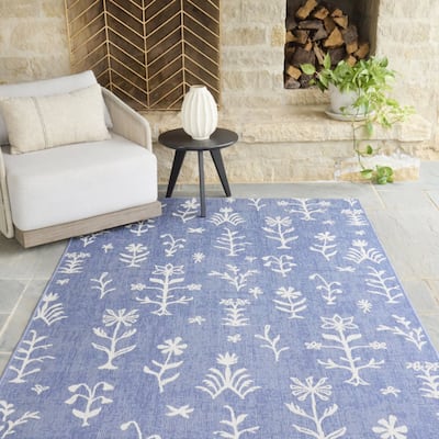 Rosemary Floral Botanical Indoor/Outdoor Area Rug