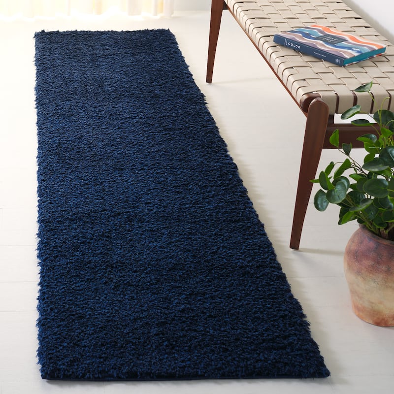 SAFAVIEH Lindsay Shag Luann Contemporary Rug - 2'2" x 10' Runner - Navy