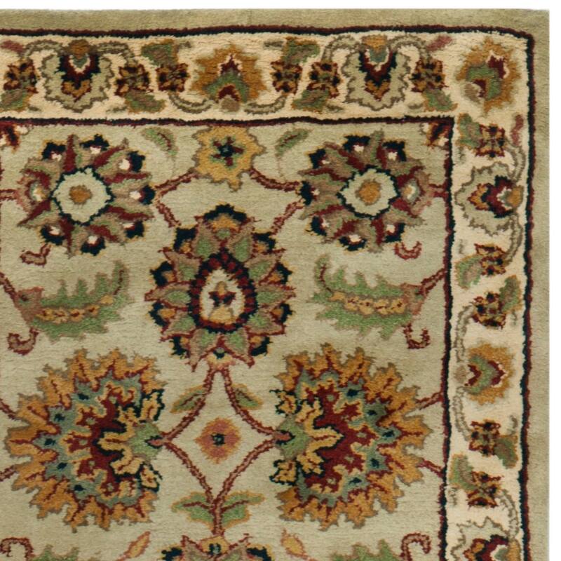 SAFAVIEH Handmade Classic Maurine Traditional Oriental Wool Rug