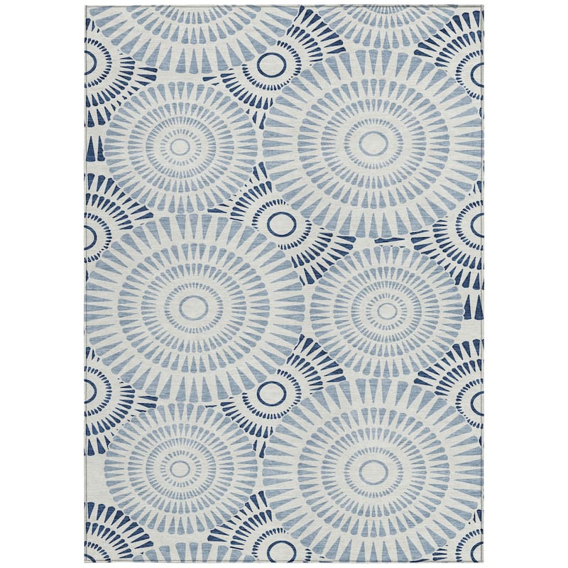 HomeRoots Geometric Transitional Rectangle Outdoor Rug