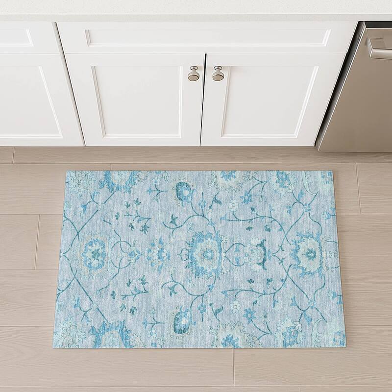 Machine Washable Indoor/ Outdoor Traditional Serena Chantille Rug