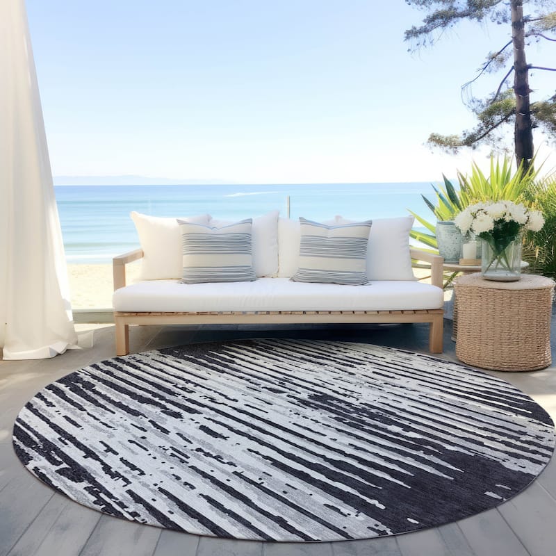 Machine Washable Indoor/ Outdoor Chantille Abstract Ombre Rug - Black - 8' x 8'