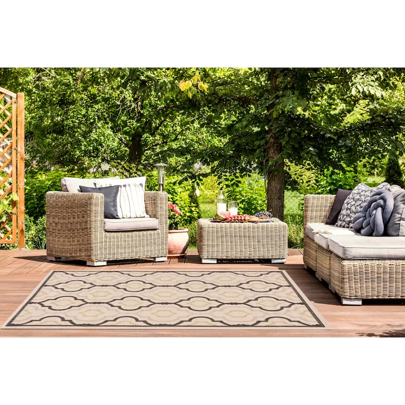 SAFAVIEH Courtyard Oyvor Indoor/ Outdoor Waterproof Patio Backyard Rug