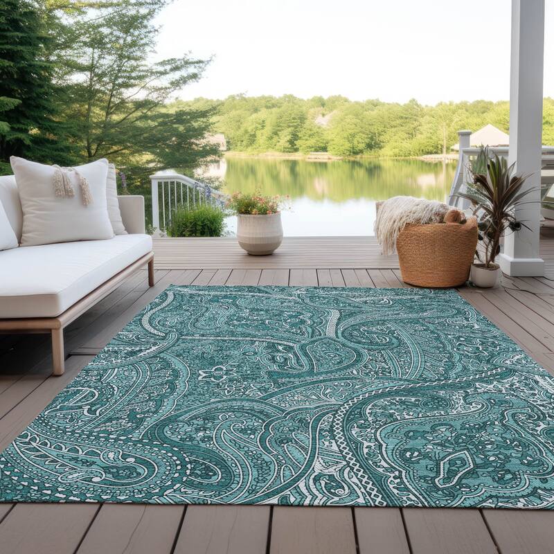 Machine Washable Indoor/ Outdoor Chantille Traditional Paisley Rug