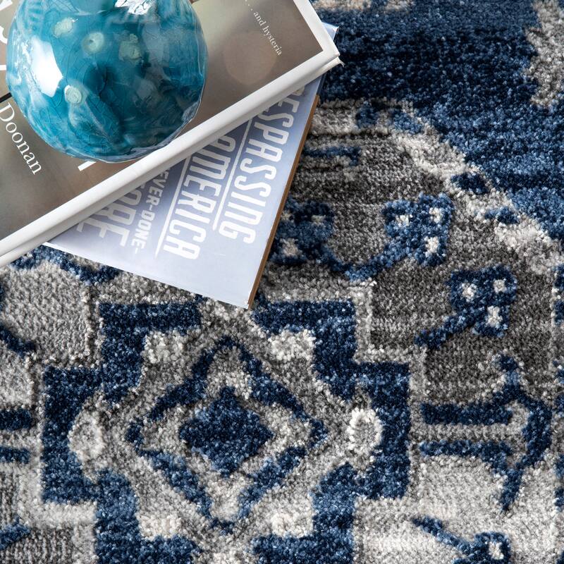Nuloom Shea Vintage Area Rug