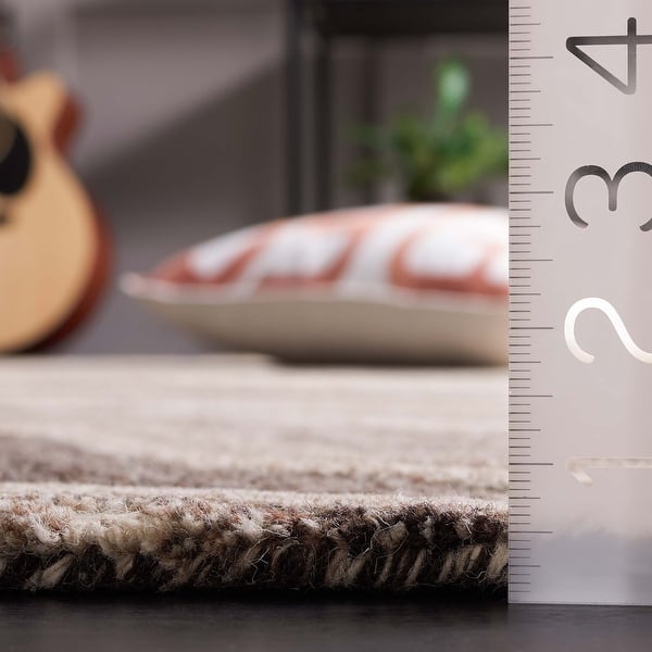 SAFAVIEH Handmade Metro Iivi Modern Abstract Wool Rug