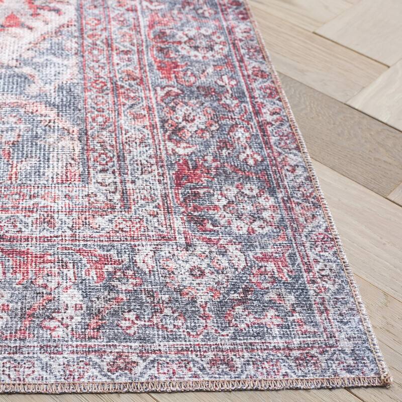 SAFAVIEH Vintage Clemente Serapi Machine Washable Slip Resistant Rug