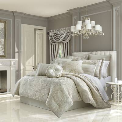 J. Queen New York Leonardo Comforter Set