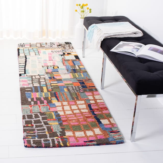 SAFAVIEH Aspen Ellada Bohemian Abstract Wool Rug - 2'3" x 11' Runner - Ivory/Black