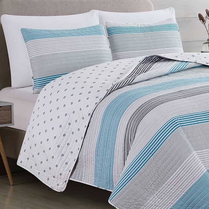 Premium Striped Microfiber Quilt Set With Shams