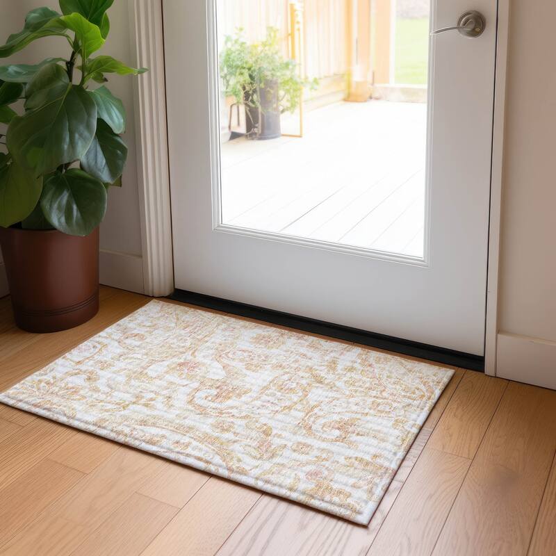 Machine Washable Indoor/ Outdoor Chantille Traditional Scroll Rug