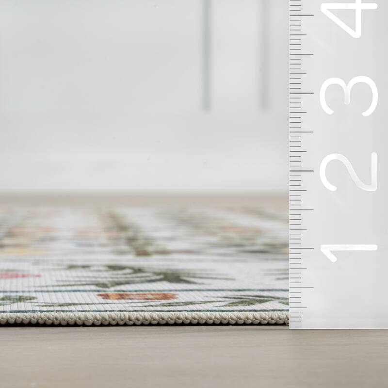 Nuloom Erina Floral Washable Area Rug