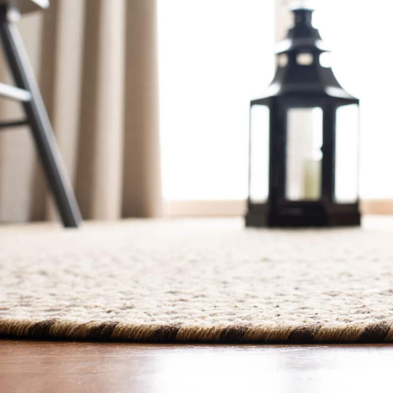 SAFAVIEH Handmade Braided Bellina Country Cotton Rug