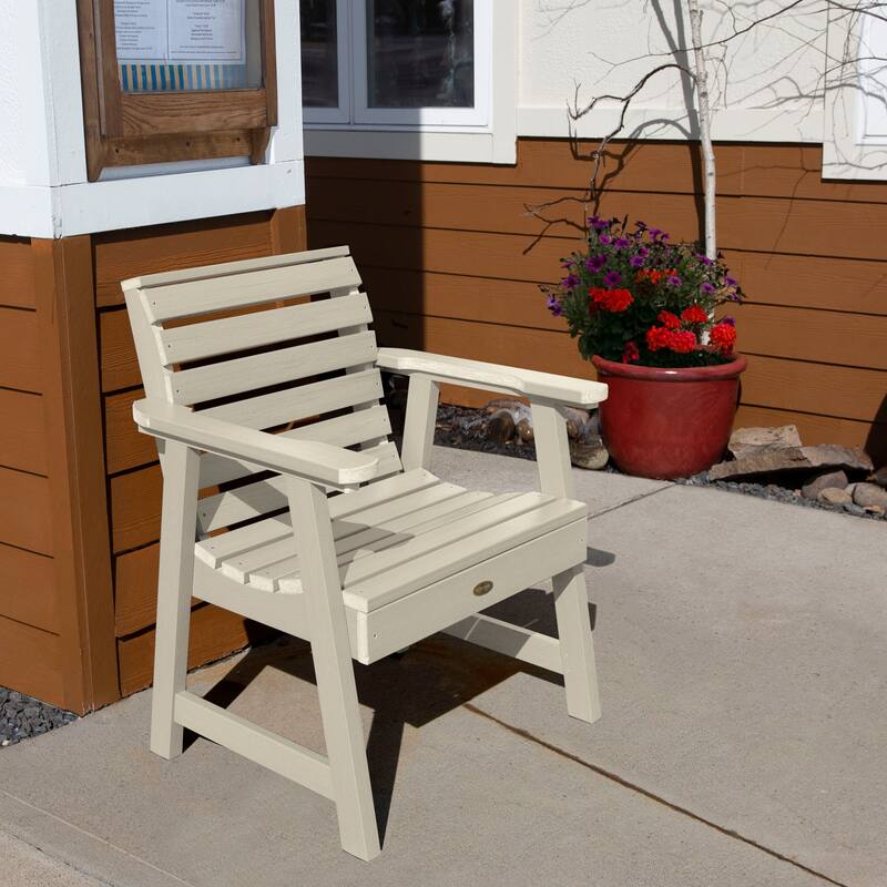 Highwood Commercial Grade Glennville Lounge Chair