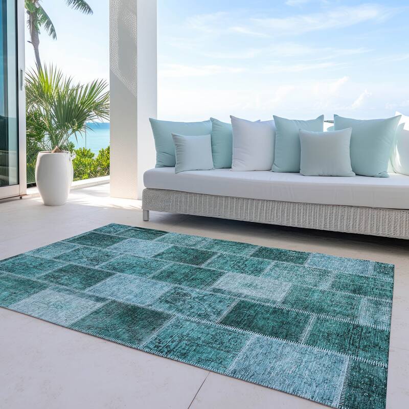 Machine Washable Indoor/ Outdoor Chantille Traditional Patchwork Rug - Teal - 8' x 10'