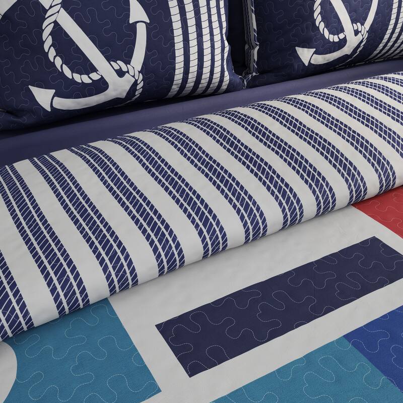 3-Piece Full-Queen Quilt Set - Coastal-Themed Reversible Bedspread with Sham by Lavish Home