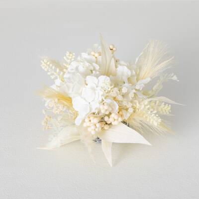 Sullivans 6 in. Hydrangea Pampas Orb; Cream - 12"L x 12"W x 6"H