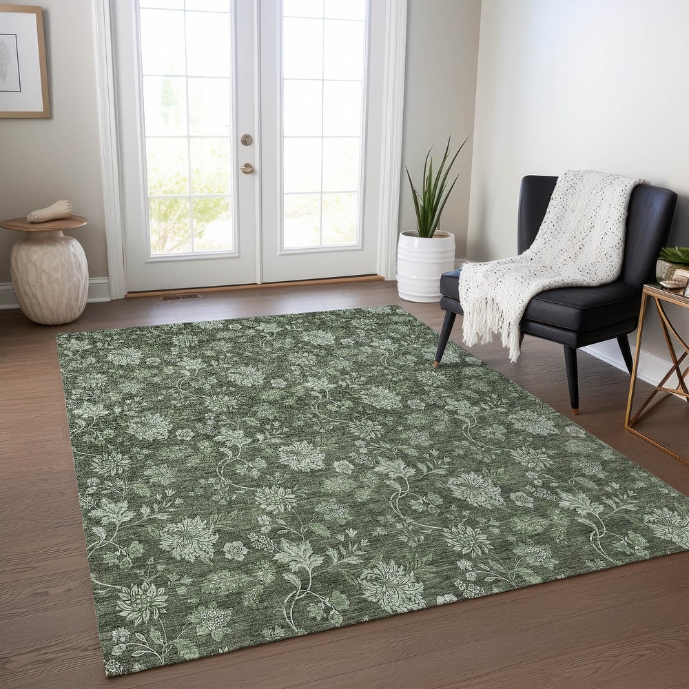 Machine Washable Indoor/ Outdoor Chantille Floral Farmhouse Rug