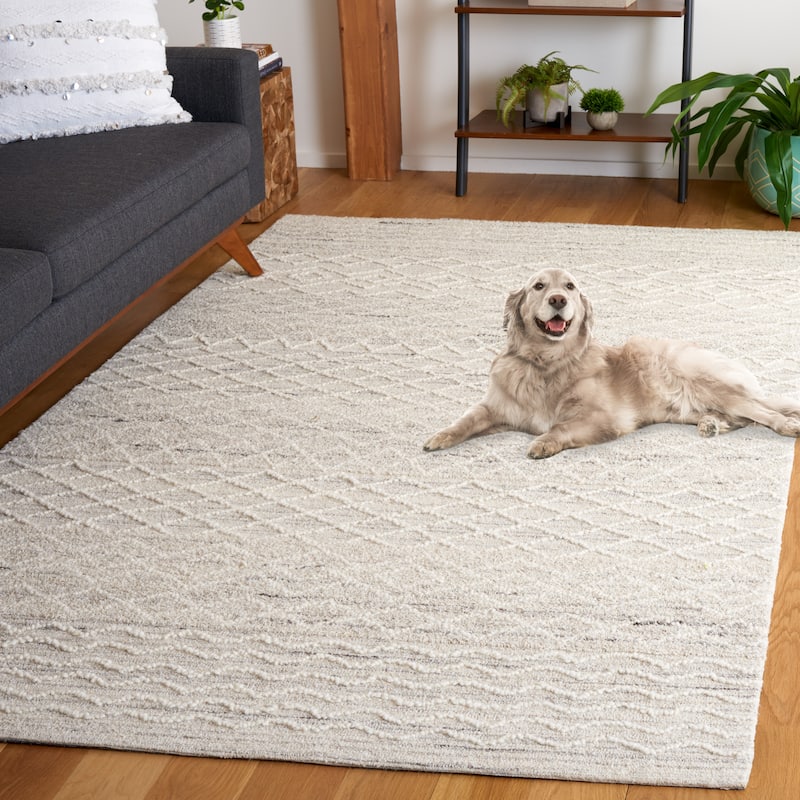 SAFAVIEH Handmade Ebony Mansoureh Contemporary Wool Rug - 6' Round - Light Grey/Ivory