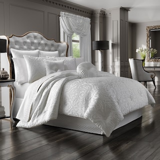 J. Queen New York Astoria White Comforter Set