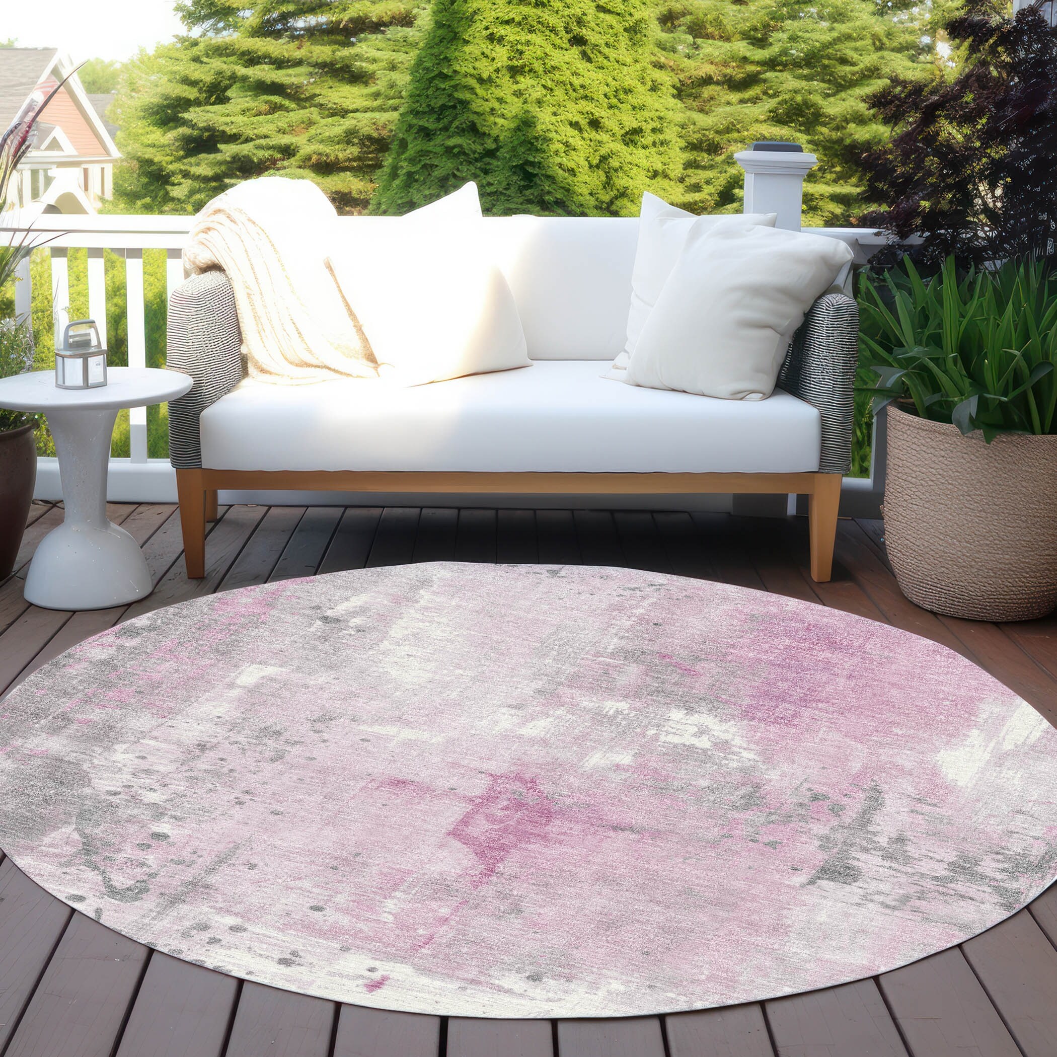 Machine Washable Indoor/ Outdoor Modern Abstract Chantille Rug