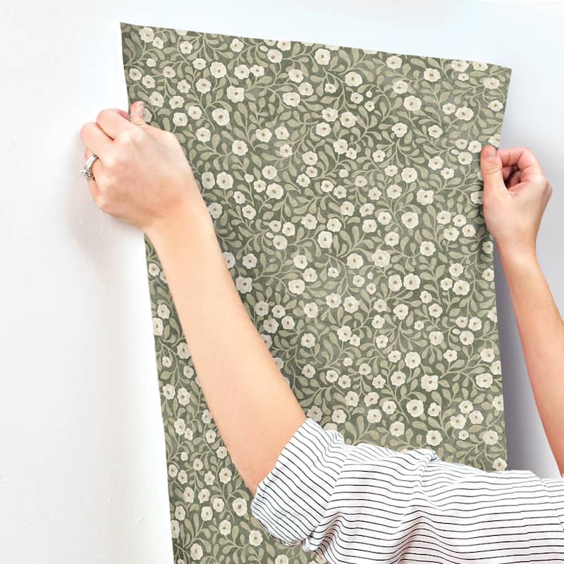 Chesapeake Poppy Trail Green Floral Wallpaper