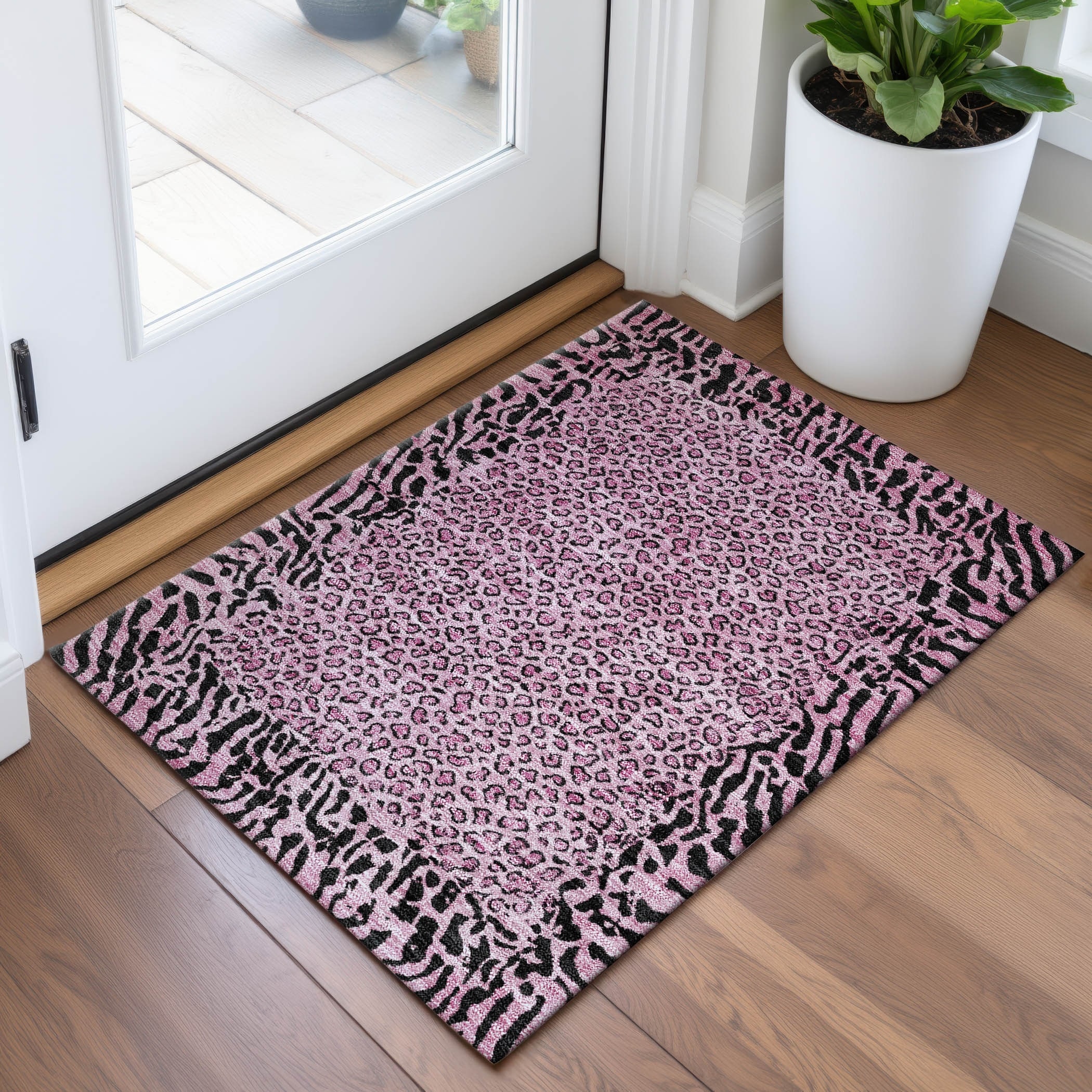 Premium Washable Super Soft Animal Print Border Mayfield Rug